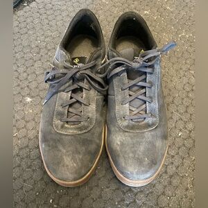 Navy blue steel toe terra shoes 9M